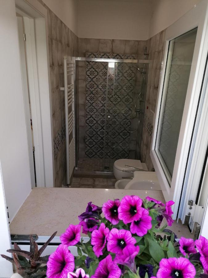 Casa Low Cost Tuglie Luaran gambar