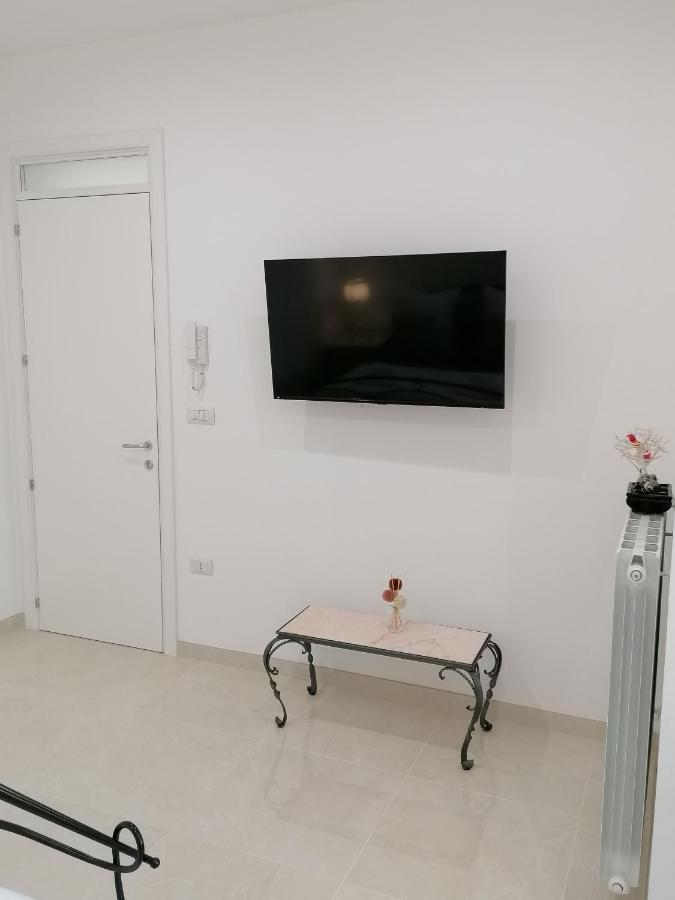 Casa Low Cost Tuglie Luaran gambar