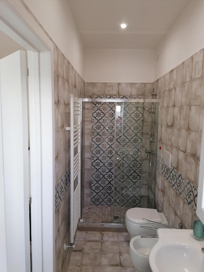 Casa Low Cost Tuglie Luaran gambar
