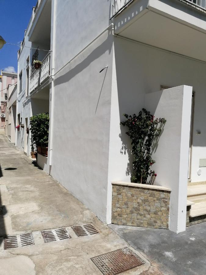 Casa Low Cost Tuglie Luaran gambar