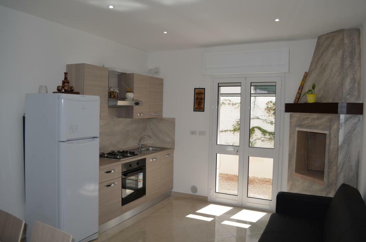 Casa Low Cost Tuglie Luaran gambar