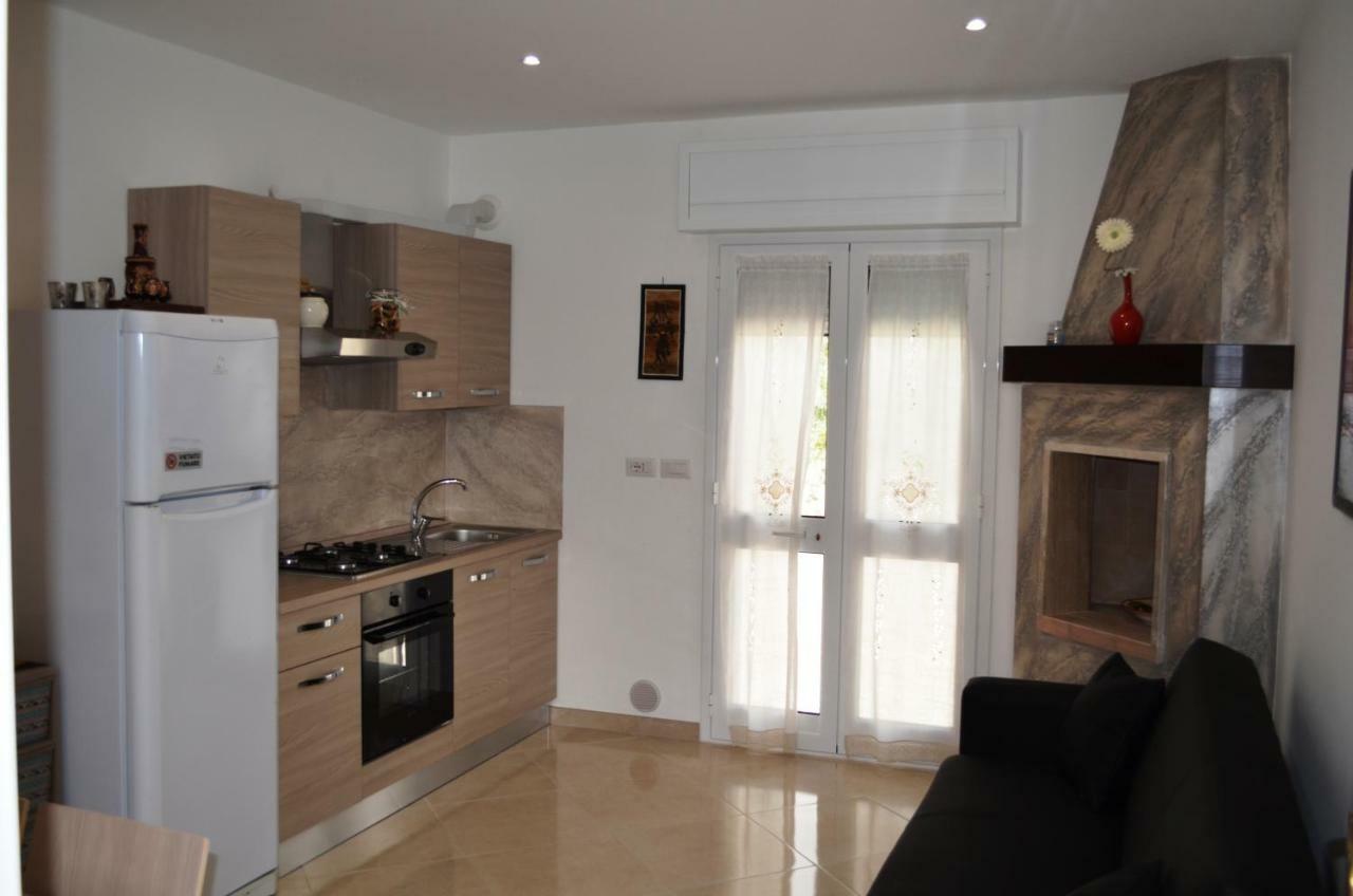 Casa Low Cost Tuglie Luaran gambar